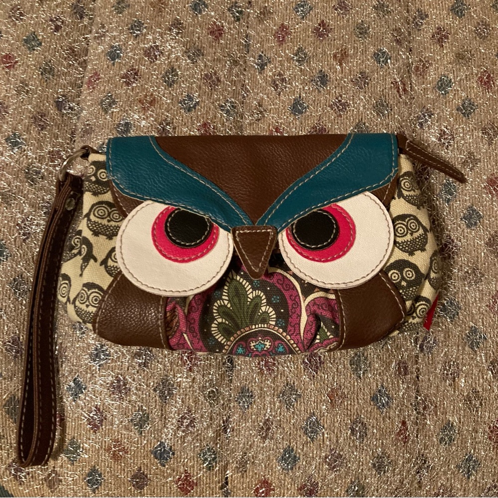 Owl Wristlet. Darling